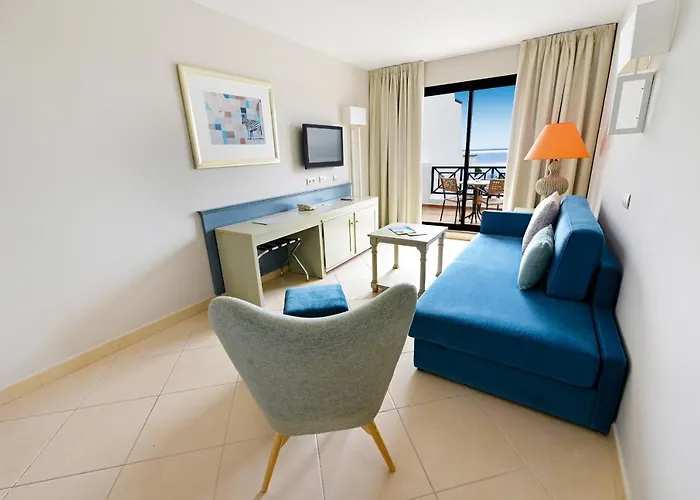 Allsun Albatros 4*